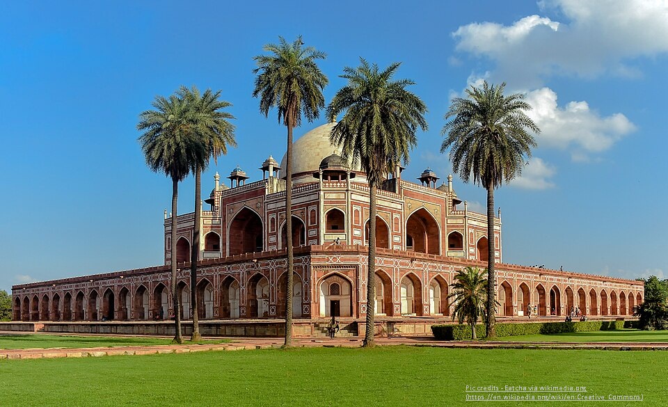 Humayun's Tomb_tourist places to visit in delhi
