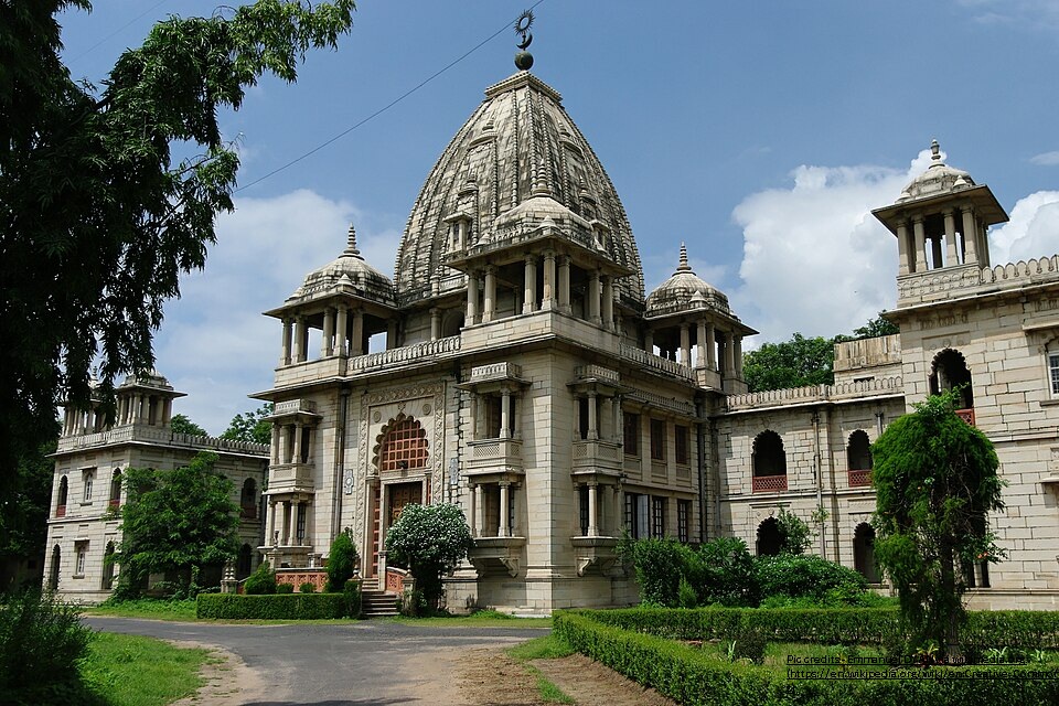 Kirti Mandir_places to see near vadodara