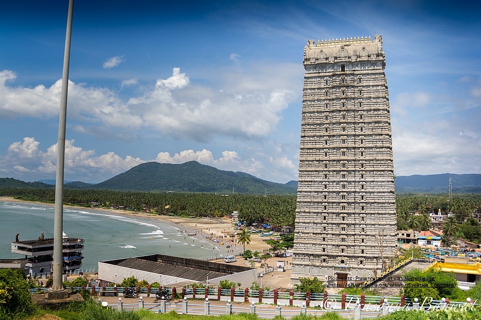 Murudeshwar Temple_Tourist places to explore in Karnataka