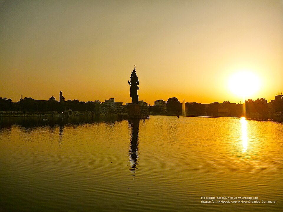Sursagar Lake _ baroda tourist attractions