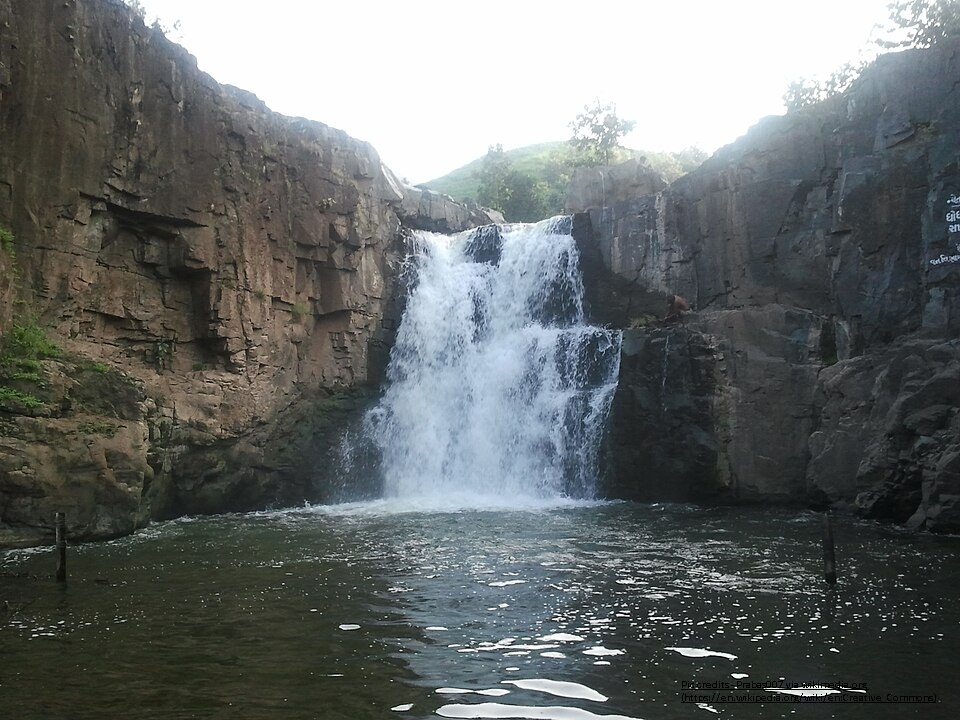 Zarwani Waterfall _attractions in vadodara